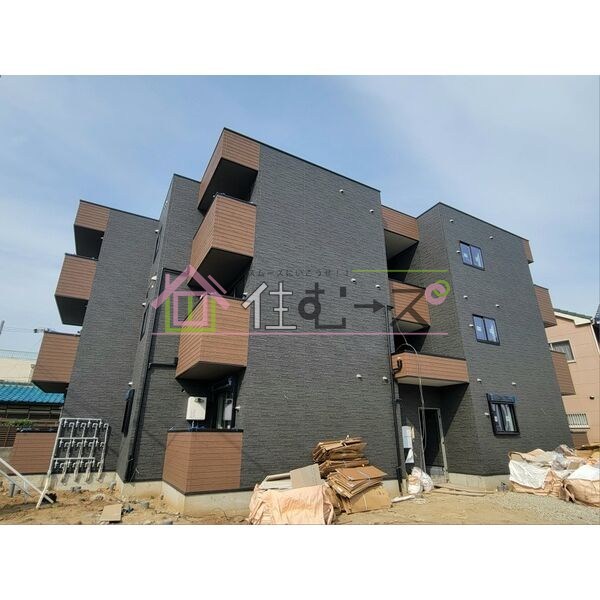 Louis Apartment 長瀬ノール 外観