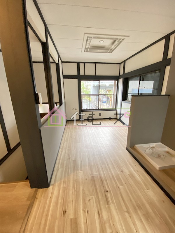 御幣島三丁目3階建て リビング