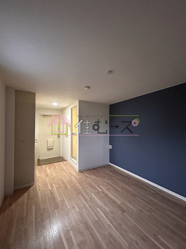 クイーンハイツ清水ヶ丘 リビング