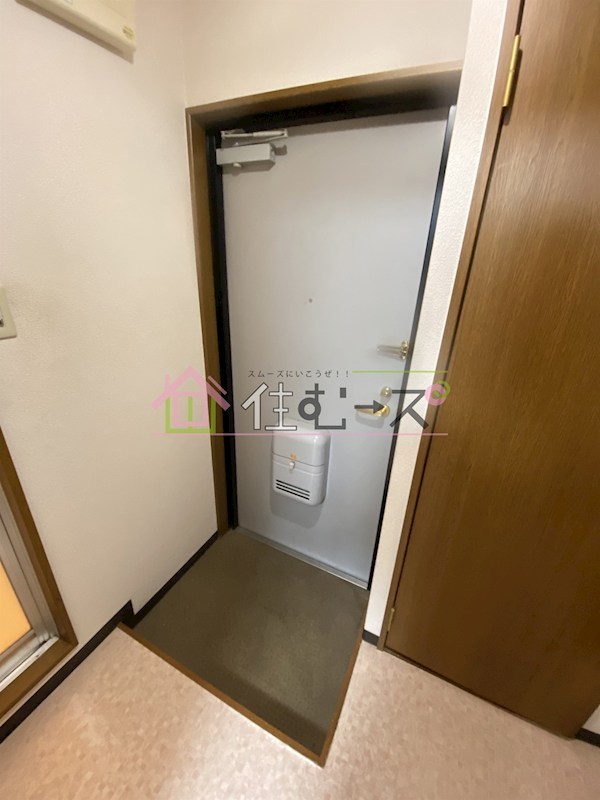 リバティ堀内 玄関