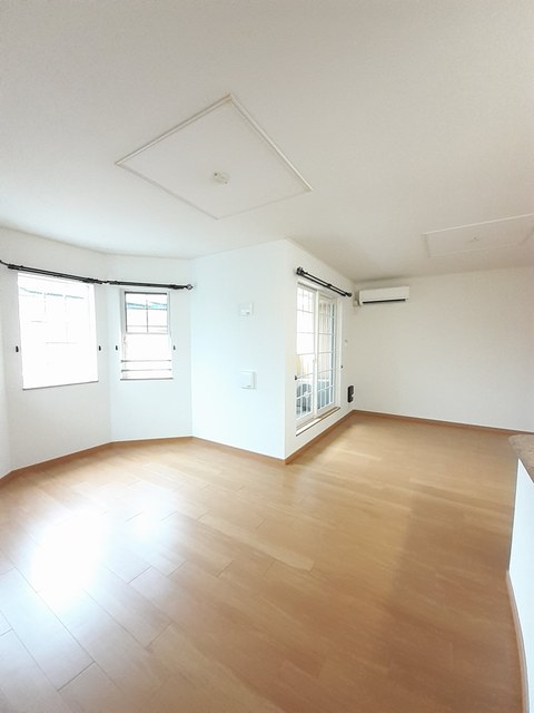 ソレイユⅡ リビング