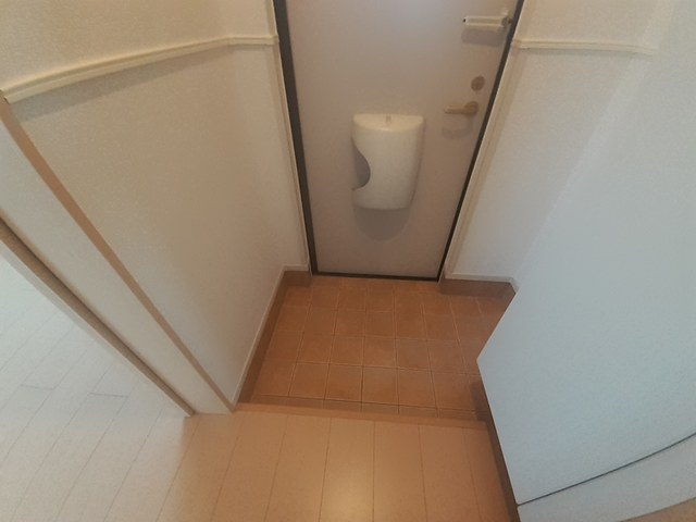 フィデール　カーサ 玄関