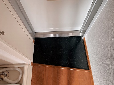 レオパレス杭瀬北新町Ⅰ 玄関