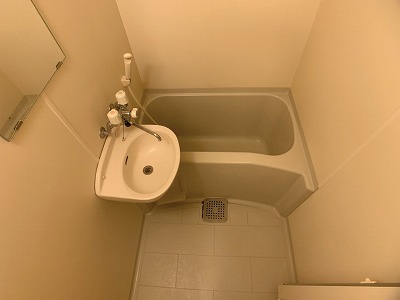 レオパレス南ひばりガ丘 風呂画像