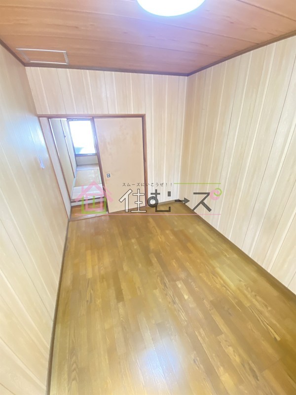 今市2-18-36貸家 リビング