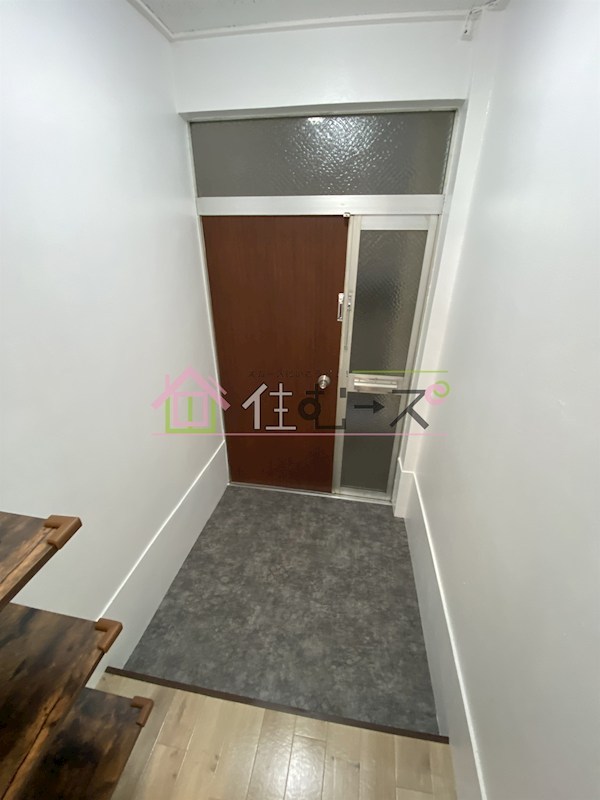 ターフィーズフラット今津 玄関