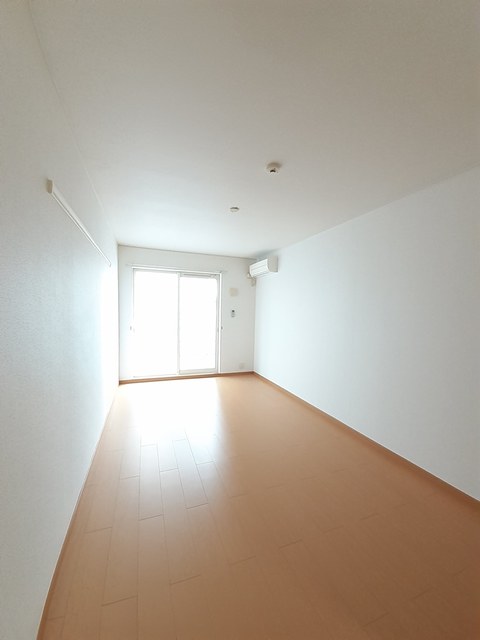 ヴィラプルメリア リビング