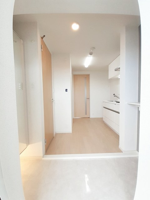 メルベージュ岸 玄関