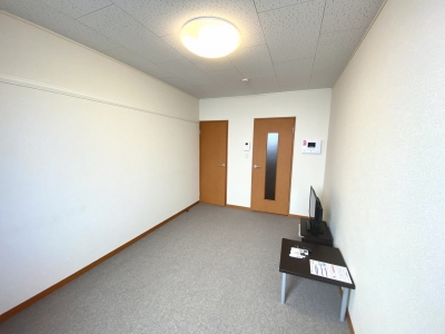 レオパレスクレエ豊中 リビング