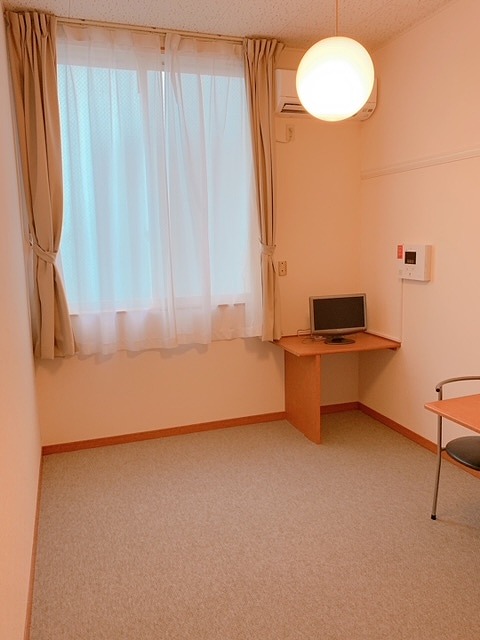 レオパレスインペリアルパレスⅠ リビング