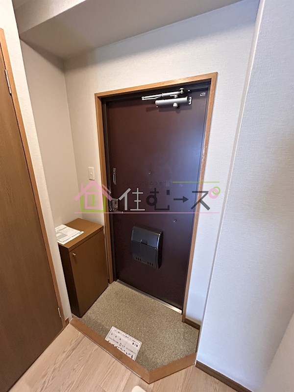 プラザコウエイⅡ 玄関