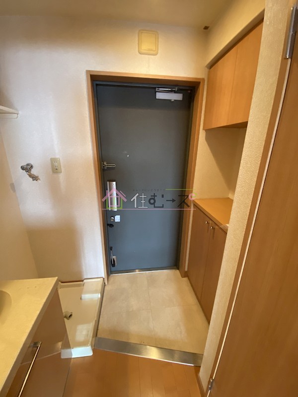 エステムコート新大阪Ⅴソレックス 玄関