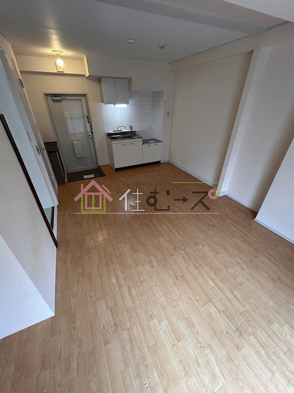 ヴィラナリー菅原 リビング