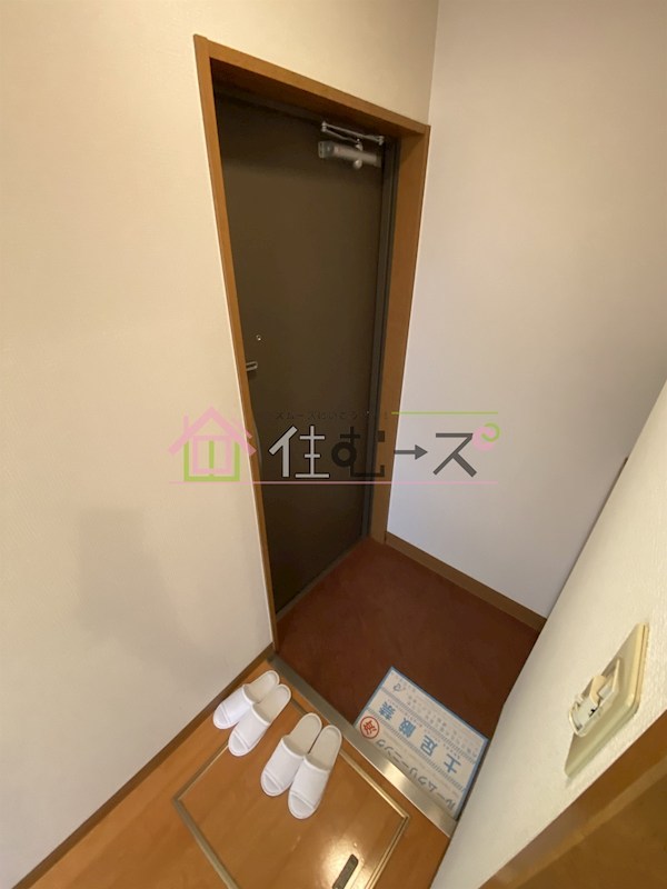 エステムコート新大阪Ⅲステーションプラザ 玄関