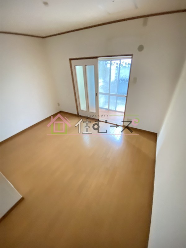 津田貸家 ベッドルーム