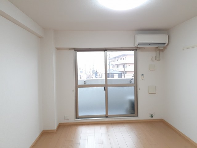 クレメント岡山 リビング