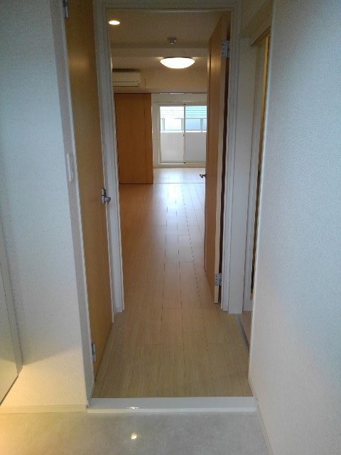 メレヴェイユ　アルファー 玄関