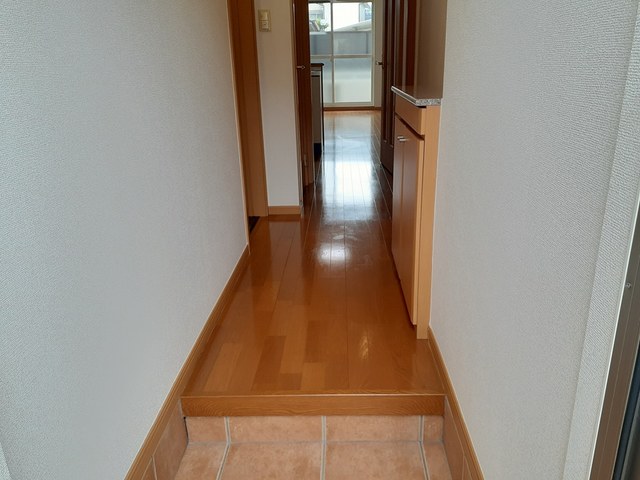 ローザ・アルベロＢ棟 玄関