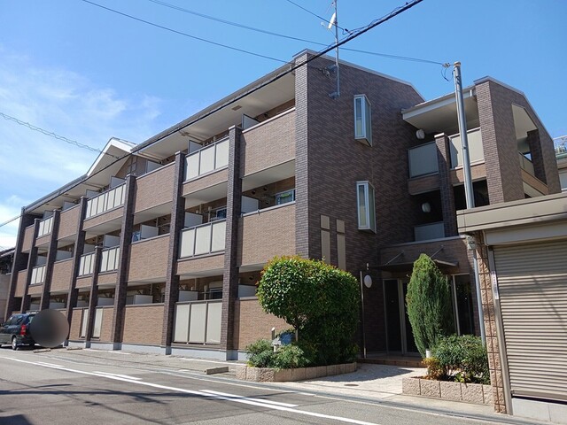 サル　ドゥ　セジュール 外観