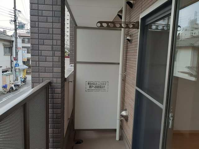 サル　ドゥ　セジュール ベランダ