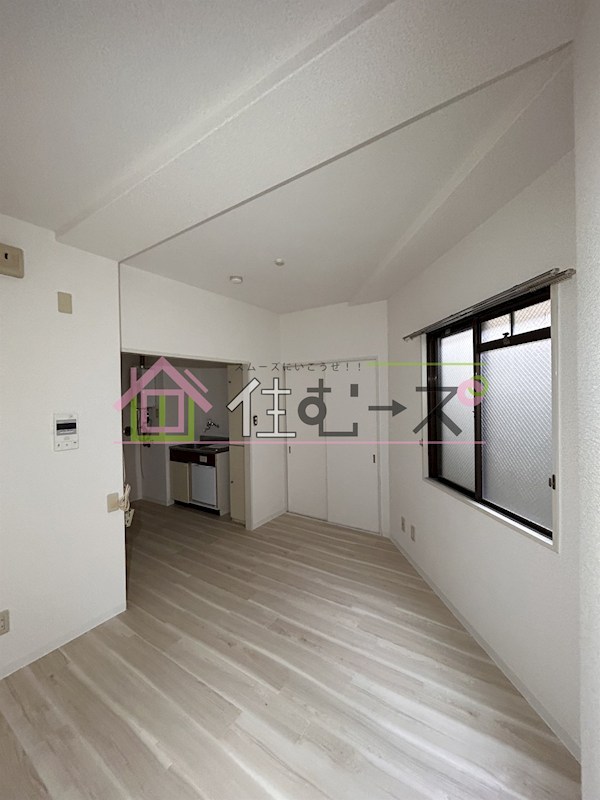 サンプラザ京橋 リビング