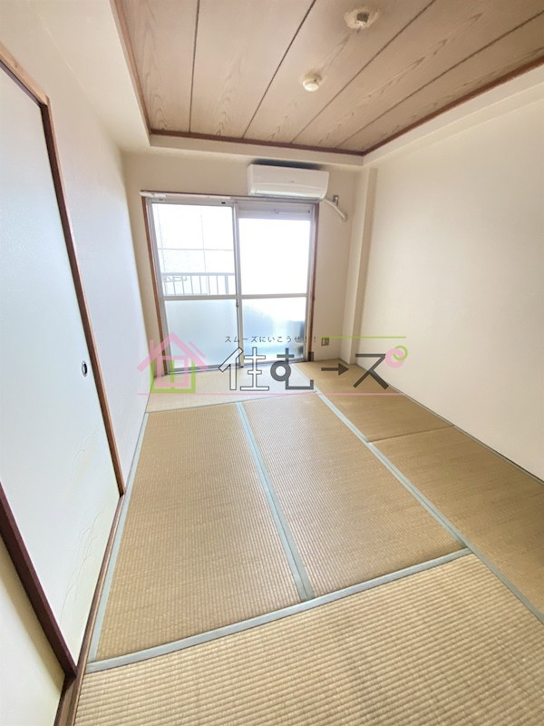 ロイヤル平野 ベッドルーム