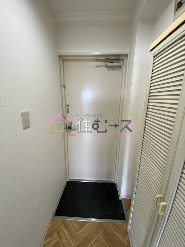 SKハイツ平野 玄関