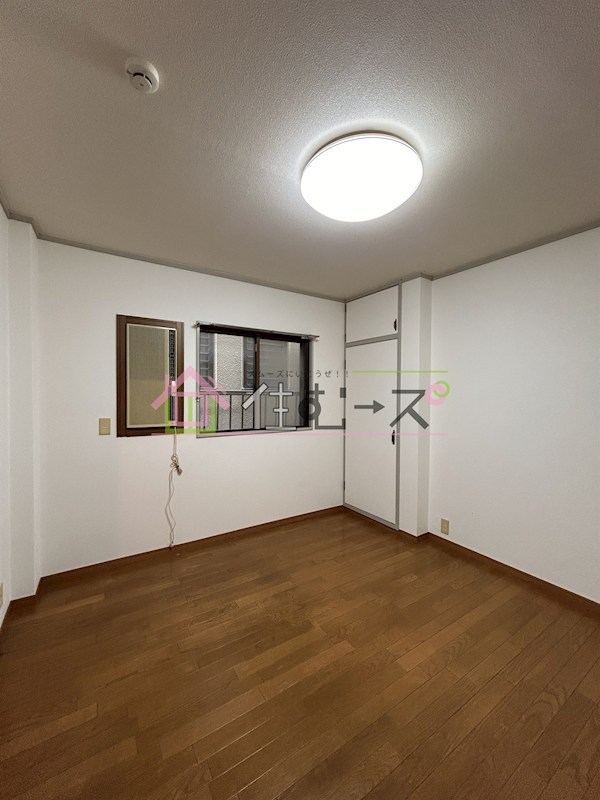 クリスタル高倉 ベッドルーム