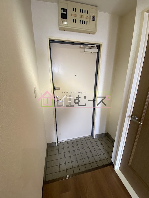 メゾンドパセオ 玄関