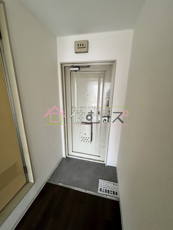 シャルム天満 玄関