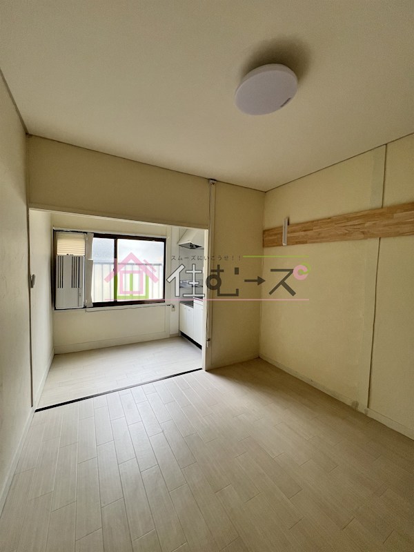 孔雀ハウス ベッドルーム