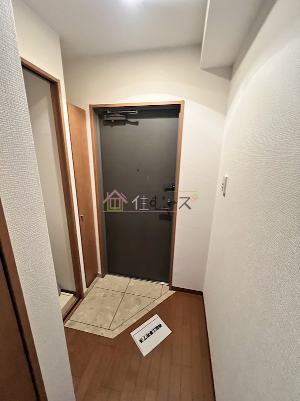 エスティライフ梅田新道 玄関