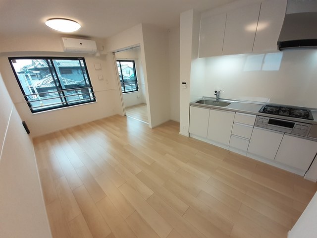 プラシード リビング