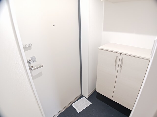 グランラトゥール 玄関