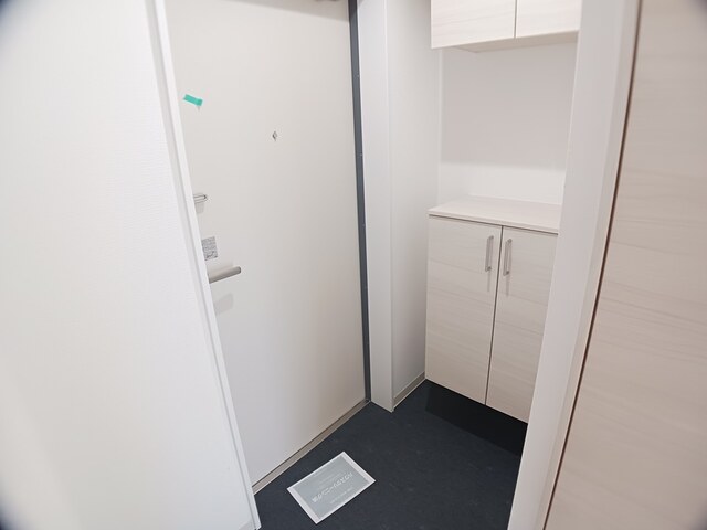 グランラトゥール 玄関