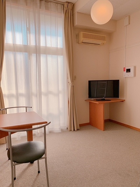 レオパレス武庫川 リビング