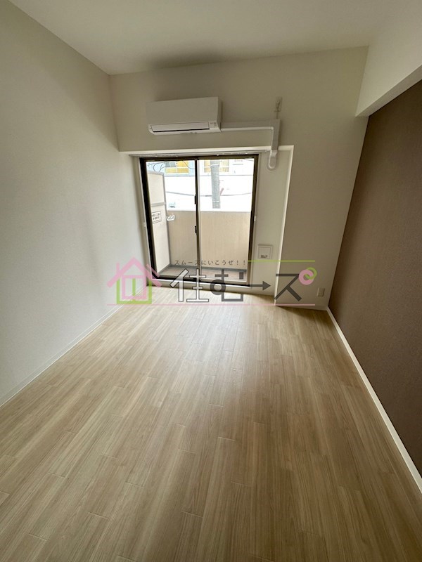 ワールドアイ阿波座WEST ベッドルーム