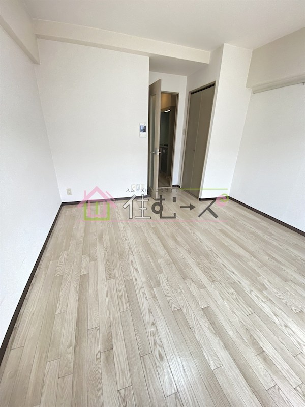 メゾン・ド・ヴィレ　城東 リビング