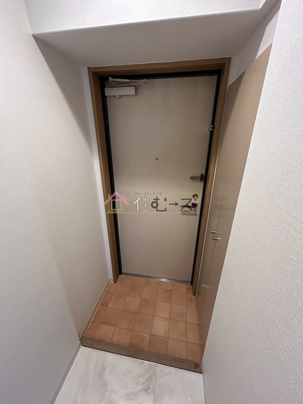 ロジュマン農人橋 玄関