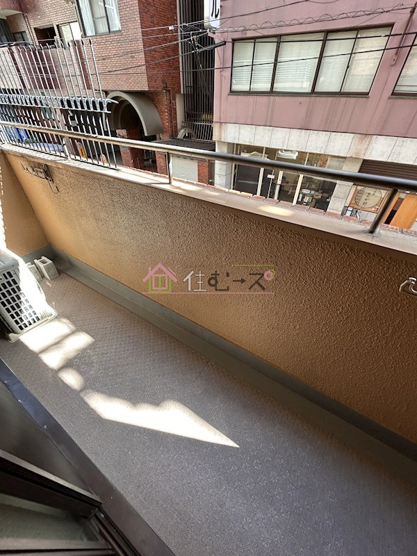 ニューライフ大手前 ベランダ