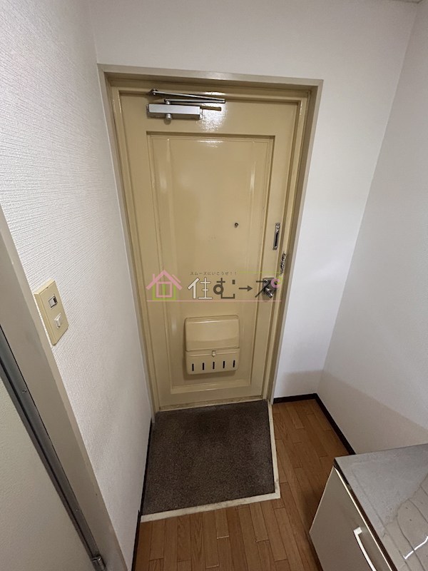 ウィステリア墨江 玄関