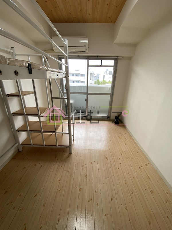 クレストカーサ大今里 ベッドルーム