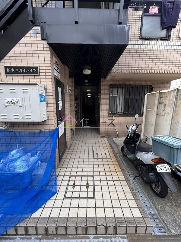 杉本スカイハイツ エントランス