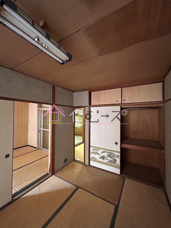 グローアメ村ビル リビング