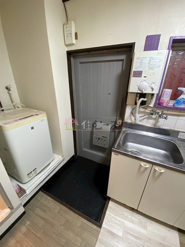 新今里マンション 玄関