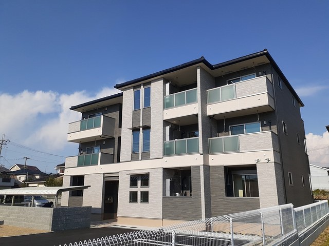 ロンガ　ヴィータ和泉Ⅱ 外観