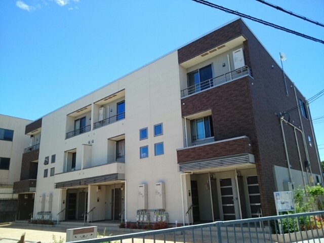 ロイヤル・アイフティⅢ 外観