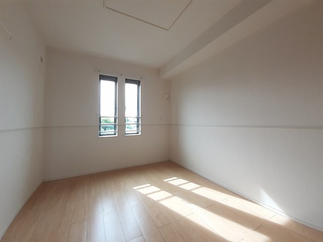 ロイヤル・アイフティⅢ その他3