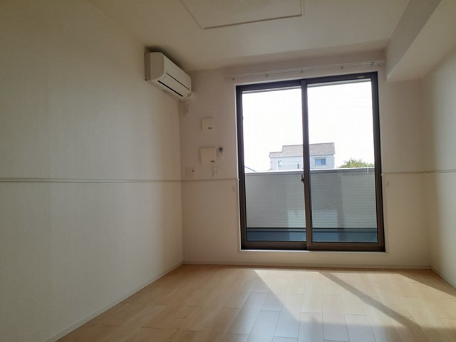 ロイヤル・アイフティⅢ リビング