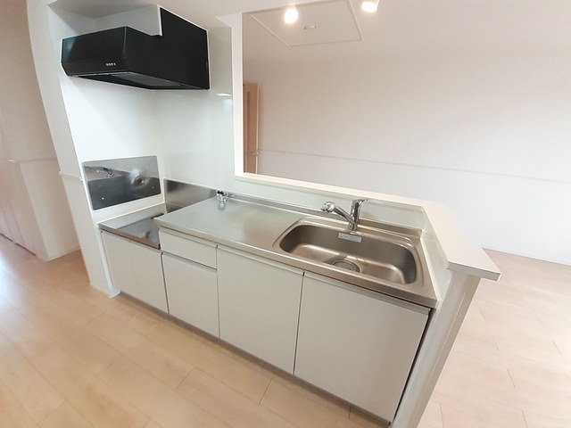 ロイヤル・アイフティⅢ キッチン